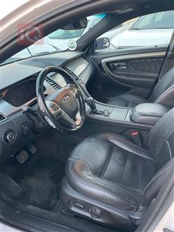 Ford Taurus